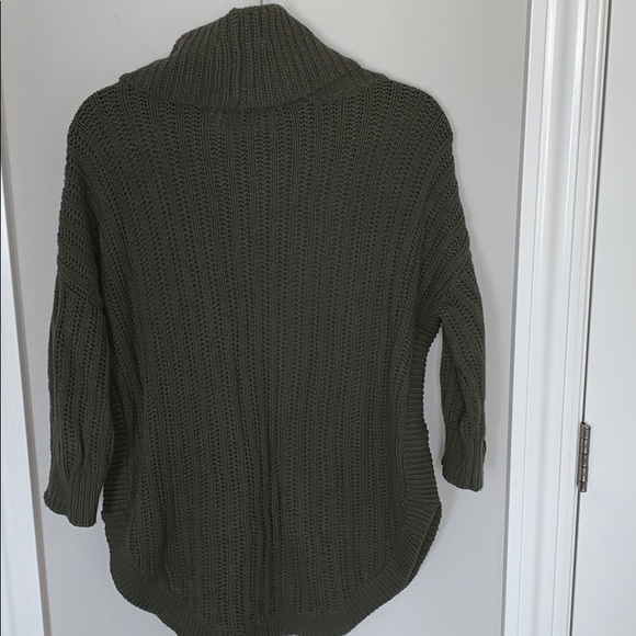Express olive green cowl neck sweater - Picture 3 of 5